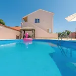 Elegant Jure With Private Pool Vila Policnik