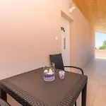 Elegant Jure With Private Pool