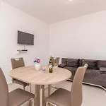 Vila Elegant Jure With Private Pool *