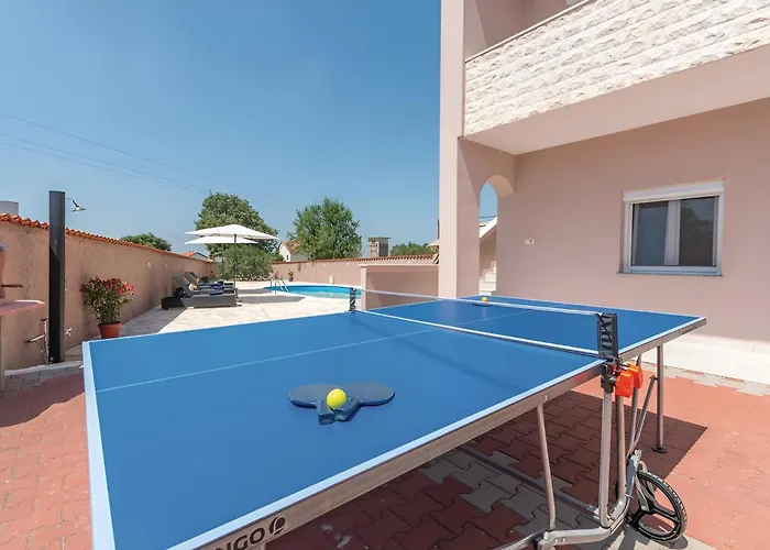 Elegant Jure With Private Pool * Policnik