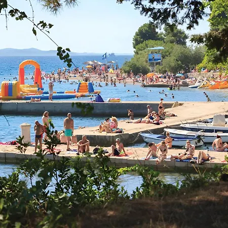 Elegant Jure With Private Pool * Policnik