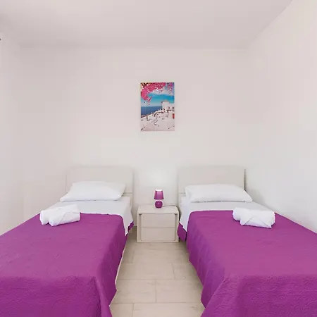 Elegant Jure With Private Pool * Policnik