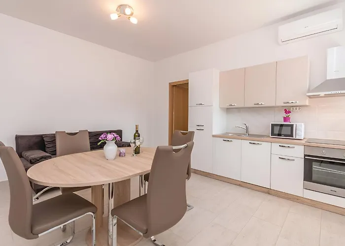 Βίλα Elegant Jure With Private Pool